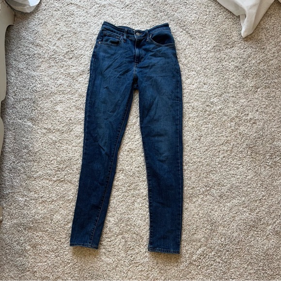 Levi’s 721 High Rise Skinny Jeans - Picture 4 of 5